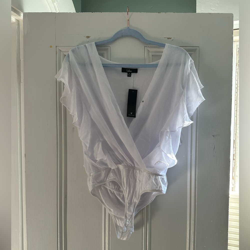 Lulus White Ruffled Short Sleeve Surplice Bodysuit